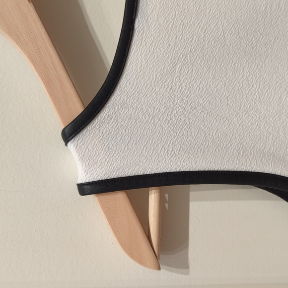 Tank top with lace - Picture 5 of 5